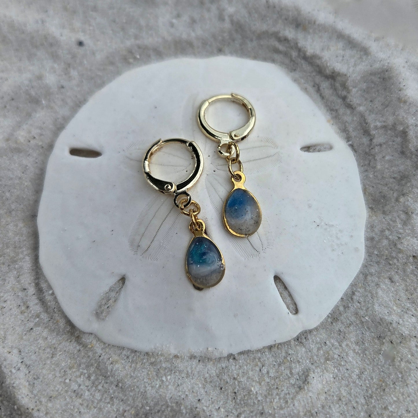 Earrings - Dainty rain drop