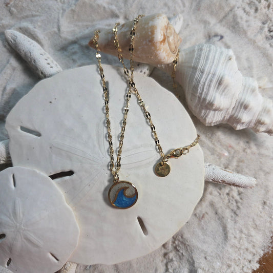 Classic Wave Necklace - Lip Chain