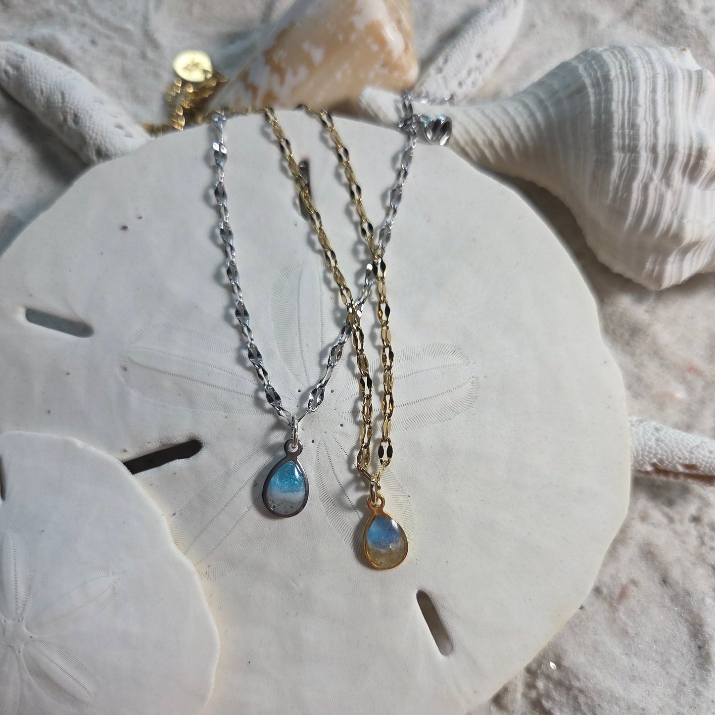 Dainty Rain Drop Necklace - Lip Chain